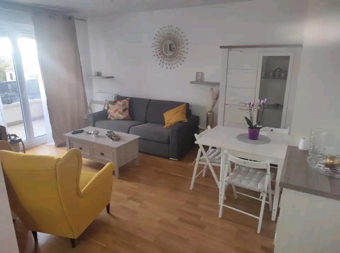 Logement A Cote De L'Aeroport Orly Athis-Mons Exterior foto